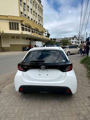 2020 TOYOTA YARIS 1000CC image 2