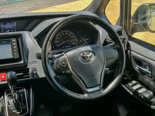 Honda Vezel Hybrid black 2019 image 6