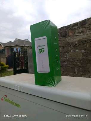 Safaricom 5G Router White Ultra-Fast Internet image 2