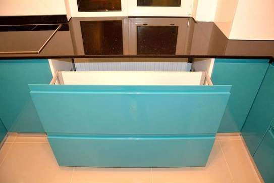 Complete kitchen image 2