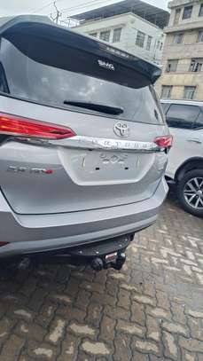 Toyota Fortuner ZV28 GD6 2018 image 2
