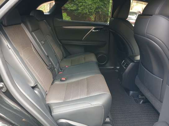 Lexus RX300 image 5