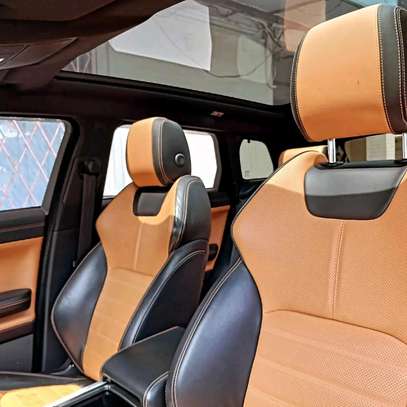 Land rover Evoque Sport black 2018 image 5