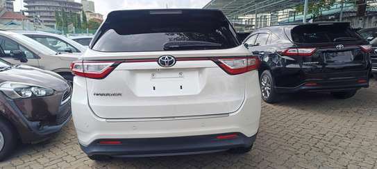 Toyota Harrier white 2018 Beige interior image 8
