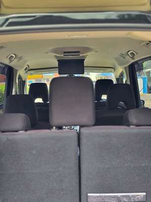Nissan Serena epower black 2019 image 7