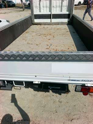 Toyota Dyna 3tones image 9