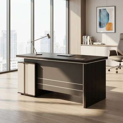 Office Desks : 140CM Executive Office Desk image 4