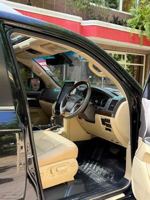 Toyota Land Cruiser for sale Hire Purchase  accepted) image 2