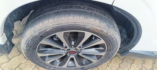 Subaru Forester XT STi White 2018 image 7
