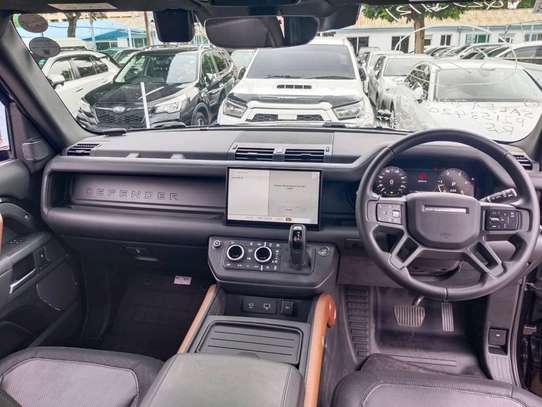 LAND ROVER DEFENDER 110s 2022MODEL DIESEL image 10