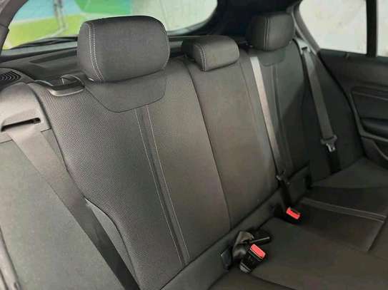 BMW 118i Black 2018 image 7