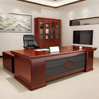 Office Desks: Executive Mahogany Home Office Desk 1600mm image 6