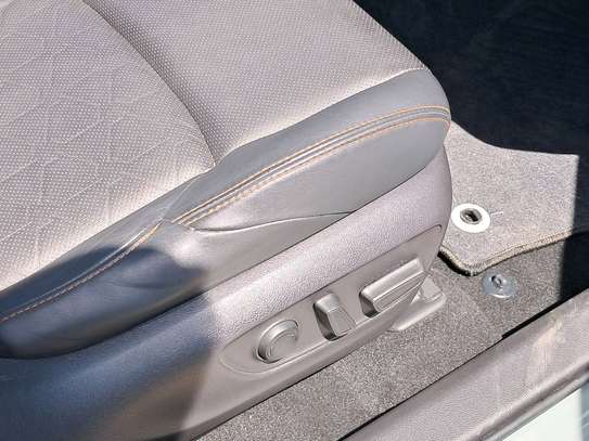 Toyota Rav4 Green 2021 Sunroof image 8