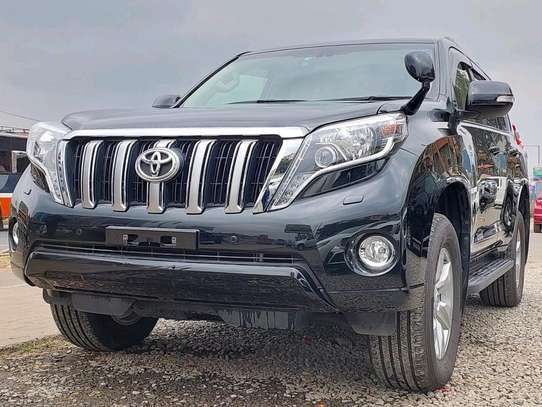 Toyota Land cruiser prado TX 2018 model Black color. image 2