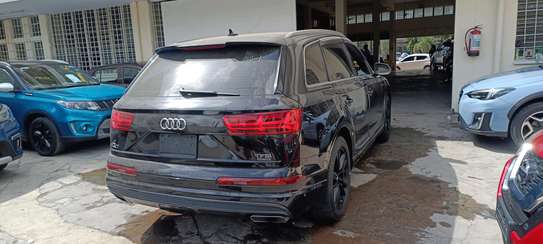 Audi Q7 Quattro 2018 S-Line image 24