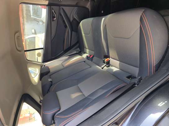 2019 SUBARU XV image 6