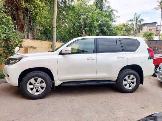 toyota landcruiser tx 2020 model image 4