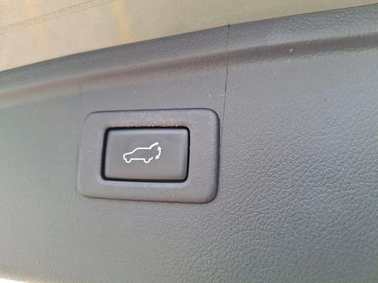 Subaru Outback Grey 2018 AWD image 14