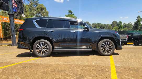 LEXUS L600 image 8