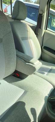 Toyota Passo White 2018 2wd image 5