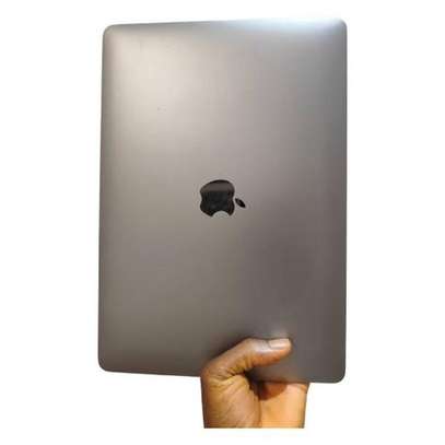 MACBOOK PRO INTEL CORE I7,16GB,256SSD,13.3INCHES image 4