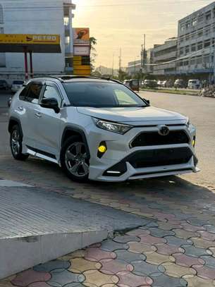 TOYOTA RAV4 2019MODEL SUNROOF TRD MODELLISTA image 12
