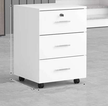 Office Cabinet: 3 Drawer White File Cabinet In Kebirigo image 2