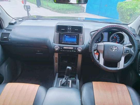 Toyota prado image 6