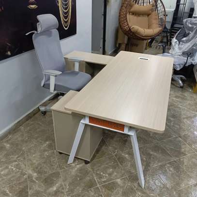 Executive Desk: Modern Ekintop Desk With Built-in Drawers image 2