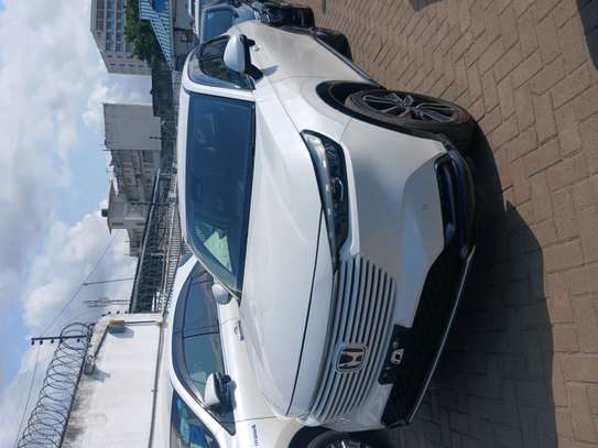 NEW SHAPE HONDA VEZEL e-HEV image 2