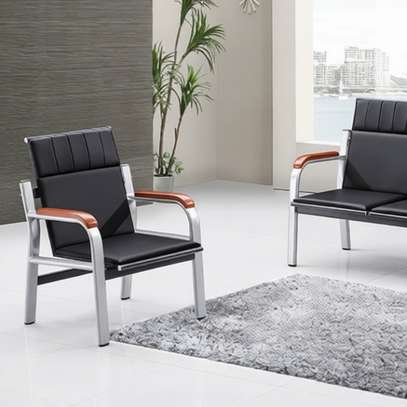 Office Sofa: 5 Seater Reception Office Sofa In Lodwa image 4