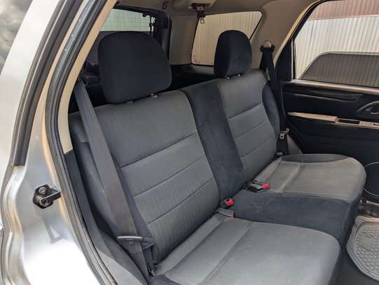 Ford ESCAPE XLT SUV Automatic 2.2L Petrol 4WD image 10