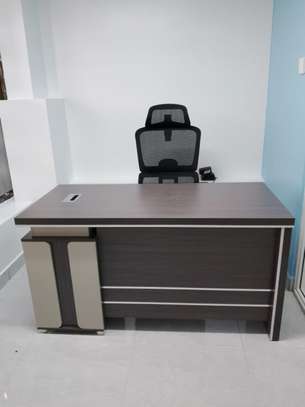 1400mm Executive Office Desk image 6