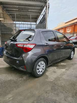 TOYOTA VITZ 1000CC 2019MODEL image 5