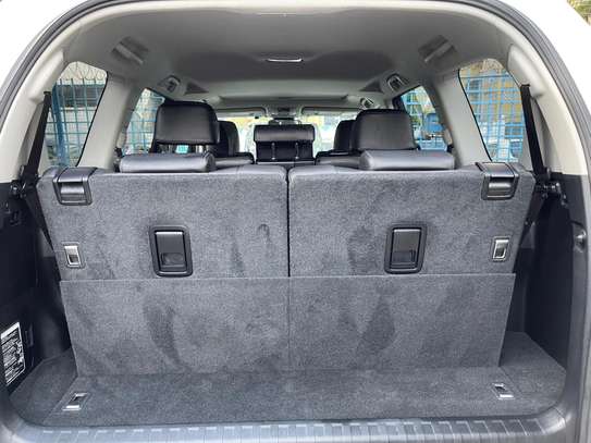 Toyota land Cruiser Prado TX-L Diesel 2018 image 8