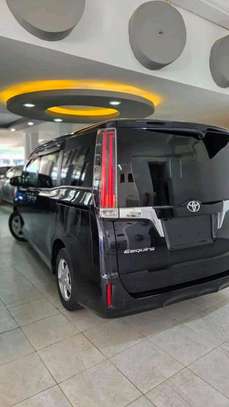 Toyota Esquire Black Sunroof Black 2018 image 10