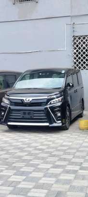 Toyota Voxy ZR grade black 2018 image 13