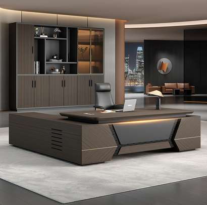Executive Desks : 2400mm CEO Executive Office Desk image 2