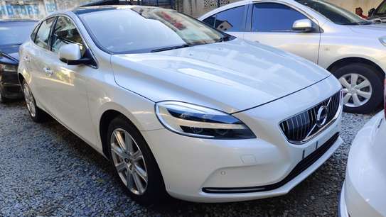 Volvo V40 T4 moonroof 2017 image 2