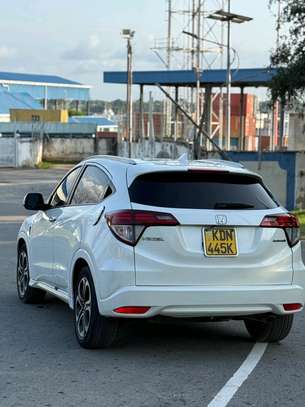 Honda vezel hybrid used image 2
