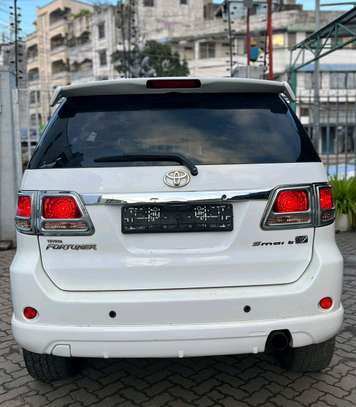 TOYOTA FORTUNER 2008MODEL DIESEL image 7