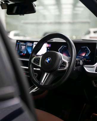 2023 BMW X7 XDRIVE M60I M SPORT image 4