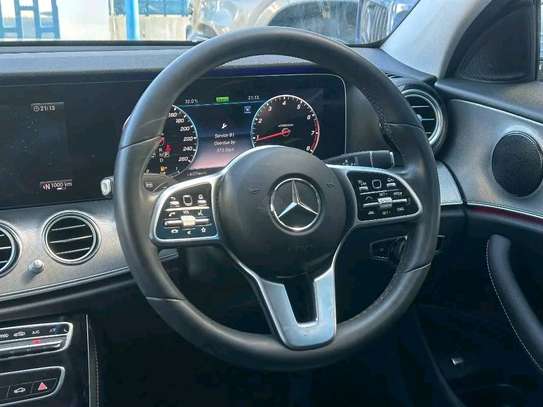 Mercedes Benz E200 2019 image 6