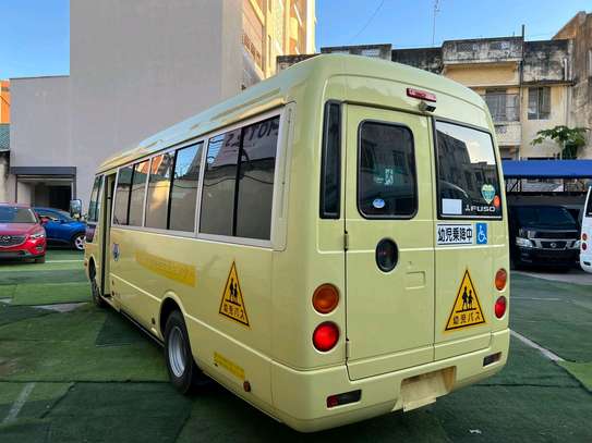 Mitsubishi Fuso Rosa 29 seater bus image 5