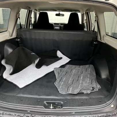 Toyota succeed image 6