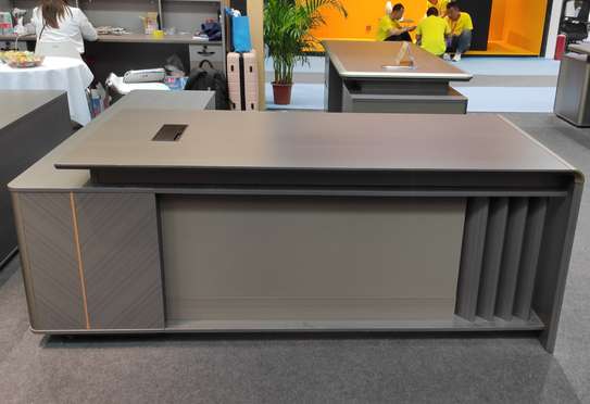 Office desk:  2.4 meters Executive Office Desk image 2