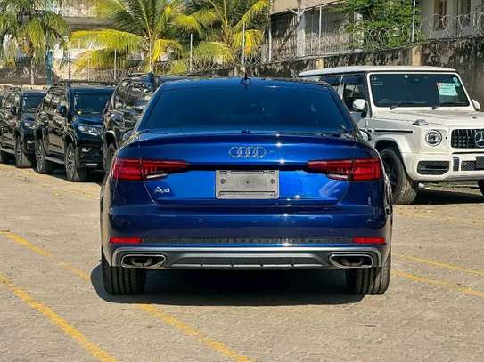 Audi, A4 image 2