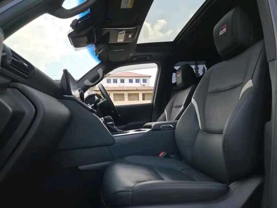 Toyota landcruiser GR image 8