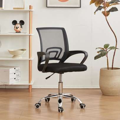 Office Chair: Ergonomic Mesh Office Chair In Ibanda image 2