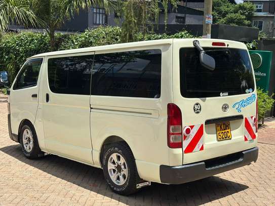 TOYOTA HIACE 7L image 4